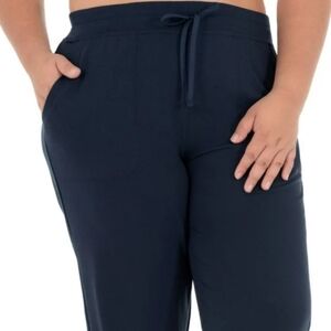 Athletic Works Women's and Women's Plus Core Knit Capri, Sizes 4x